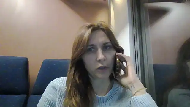 JasmineGlamour online show from 3, 12, 2025