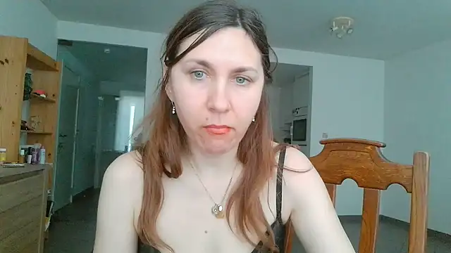 JasmineGlamour online show from 30, 4, 2026