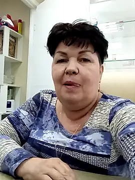 FantasyMichelle online show from 2, 3, 2025