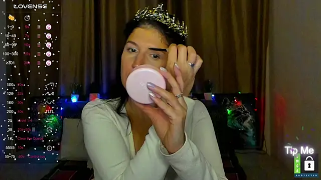 Alianna Solo Kisses online show from 3, 12, 2025