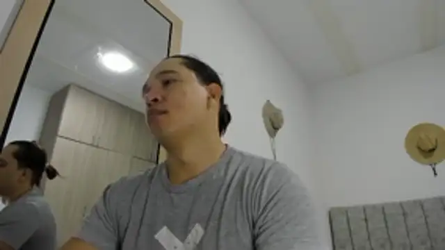 Snapshot of Valerioe chatting on 17, 4, 2026 Valerioe online show from 17, 4, 2026