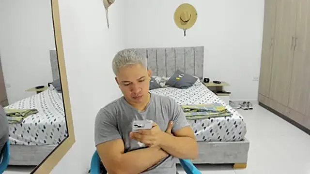 Snapshot of Valerioe chatting on 22, 4, 2026 Valerioe online show from 22, 4, 2026