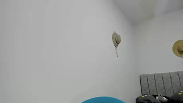 Snapshot of Valerioe chatting on 30, 4, 2026 Valerioe online show from 30, 4, 2026