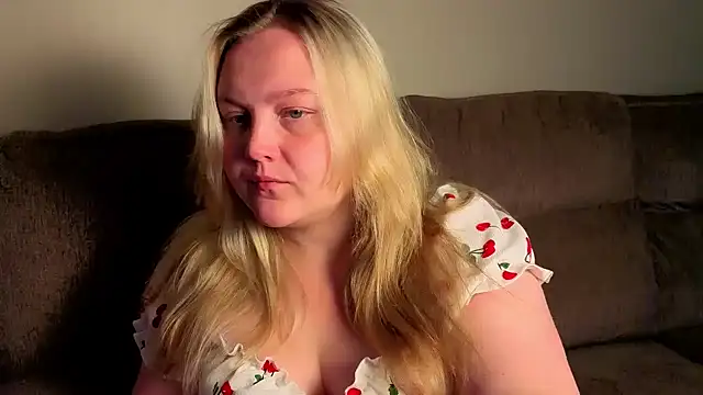 Snapshot of PhatAssBlond chatting on 26, 7, 2026 PhatAssBlond online show from 26, 7, 2026