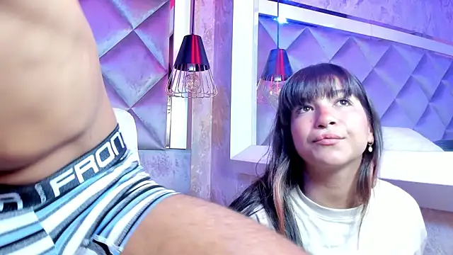 Snapshot of yayi_derek chatting on 5, 3, 2025 yayi derek online show from 5, 3, 2025