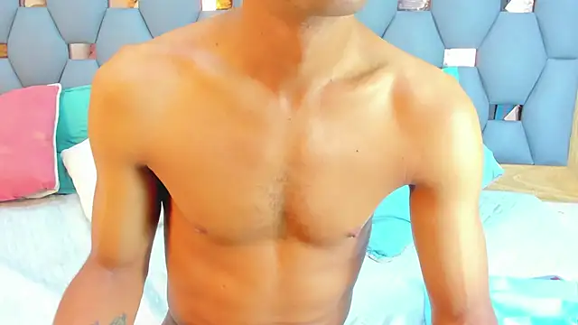 Snapshot of yayi_derek chatting on 28, 10, 2025 yayi derek online show from 28, 10, 2025