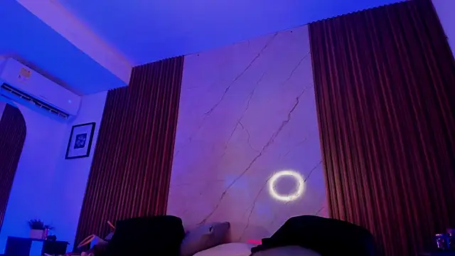 Emiilycollins online show from 5, 11, 2025