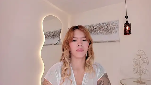 Snapshot of Adria_ross chatting on 8, 5, 2026 Adria ross online show from 8, 5, 2026
