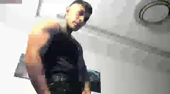 Snapshot of angeel_d035 chatting on 24, 12, 2024 angeel d035 online show from 24, 12, 2024