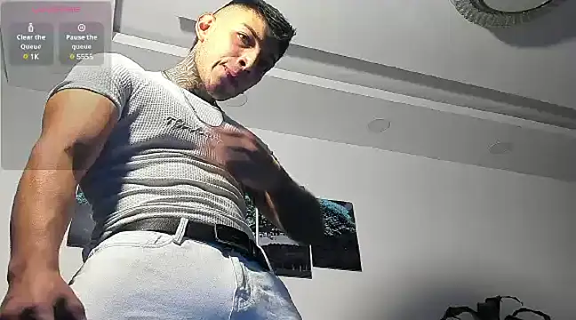 Snapshot of angeel_d035 chatting on 2, 2, 2025 angeel d035 online show from 2, 2, 2025