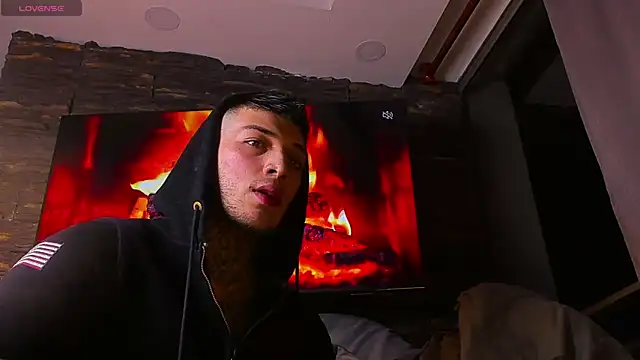 Snapshot of angeel_d035 chatting on 5, 10, 2025 angeel d035 online show from 5, 10, 2025