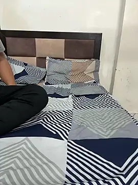 Snapshot of AASHI66 chatting on 11, 2, 2025 AASHI66 online show from 11, 2, 2025