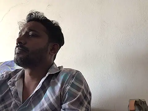 Snapshot of rabikumar1900 chatting on 24, 11, 2025 rabikumar1900 online show from 24, 11, 2025