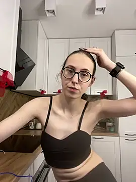 Snapshot of MartiniiSelenna chatting on 1, 3, 2026 MartiniiSelenna online show from 1, 3, 2026