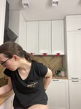 MartiniiSelenna online show from 8, 4, 2026