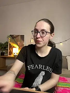 Snapshot of MartiniiSelenna chatting on 4, 5, 2026 MartiniiSelenna online show from 4, 5, 2026