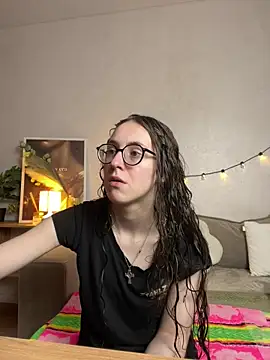Snapshot of MartiniiSelenna chatting on 14, 5, 2026 MartiniiSelenna online show from 14, 5, 2026