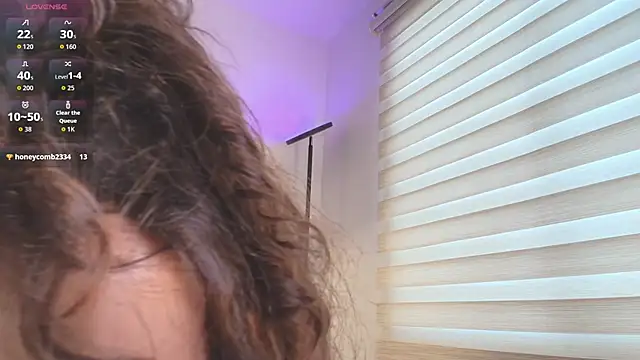 AngelinaRoss  online show from 13, 11, 2025