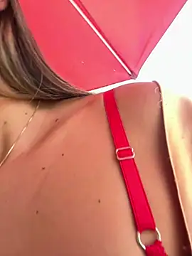 Snapshot of Rose-euphoria chatting on 14, 2, 2025 Rose-euphoria online show from 14, 2, 2025