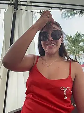 Snapshot of Rose-euphoria chatting on 2, 11, 2025 Rose-euphoria online show from 2, 11, 2025