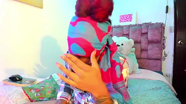 ladyrd1 online show from 25, 1, 2025