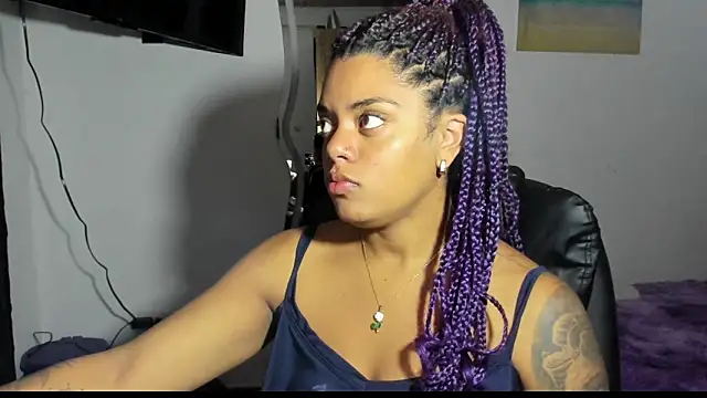 ladyrd1 online show from 2, 10, 2025