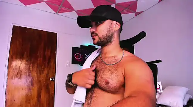 Snapshot of Sebas-hott chatting on 18, 12, 2024 Sebas-hott online show from 18, 12, 2024