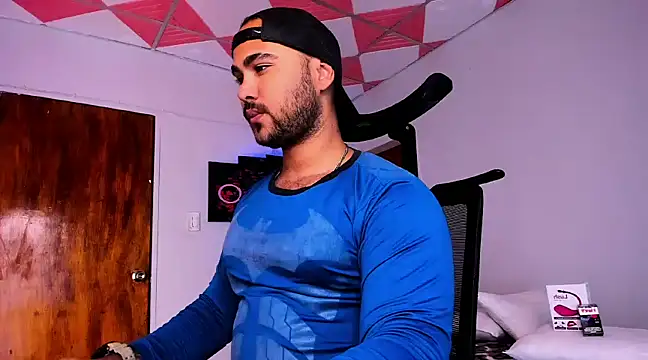 Snapshot of Sebas-hott chatting on 14, 1, 2025 Sebas-hott online show from 14, 1, 2025