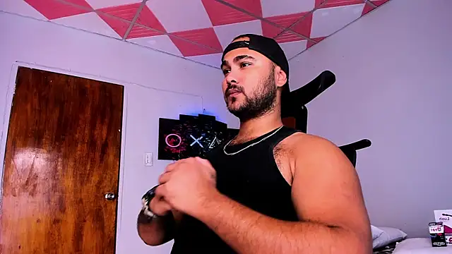 Snapshot of Sebas-hott chatting on 18, 1, 2025 Sebas-hott online show from 18, 1, 2025