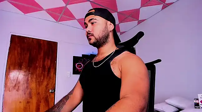 Snapshot of Sebas-hott chatting on 18, 1, 2025 Sebas-hott online show from 18, 1, 2025