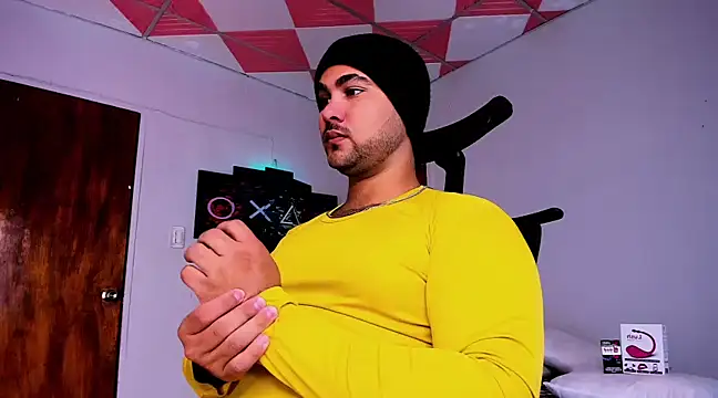 Snapshot of Sebas-hott chatting on 21, 1, 2025 Sebas-hott online show from 21, 1, 2025