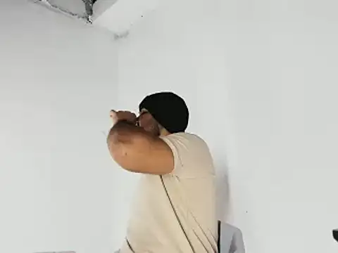 Snapshot of Sebas-hott chatting on 28, 10, 2025 Sebas-hott online show from 28, 10, 2025