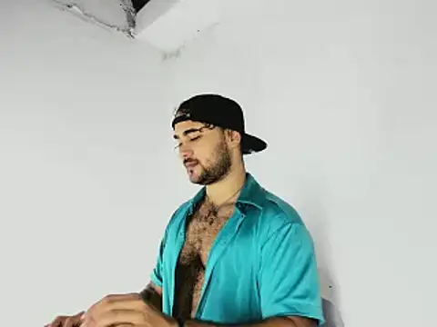 Snapshot of Sebas-hott chatting on 7, 11, 2025 Sebas-hott online show from 7, 11, 2025