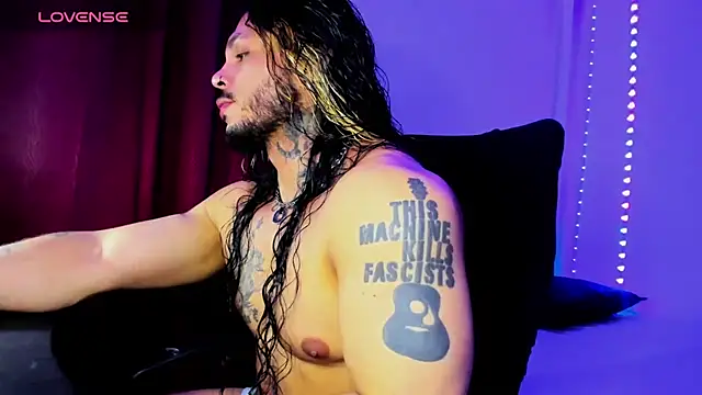 Van Velckan online show from 3, 10, 2025