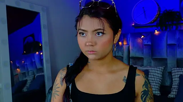 alaia-rogers online show from 22, 11, 2025