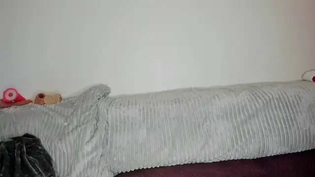 Mlleeffy online show from 14, 12, 2025