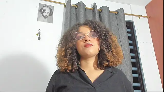 Snapshot of Ada_gales_ chatting on 24, 11, 2025 Ada gales online show from 24, 11, 2025