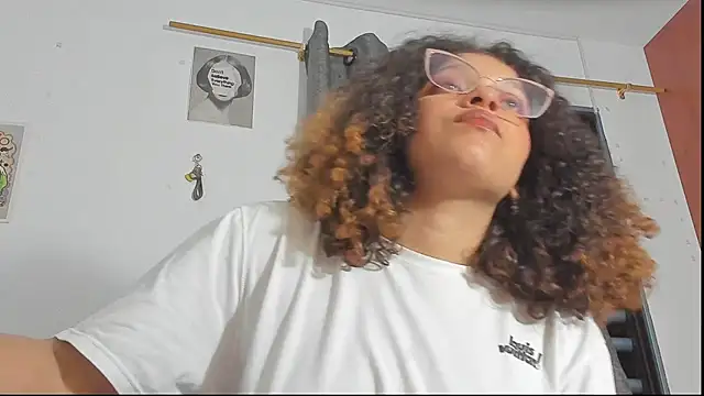 Snapshot of Ada_gales_ chatting on 27, 11, 2025 Ada gales online show from 27, 11, 2025