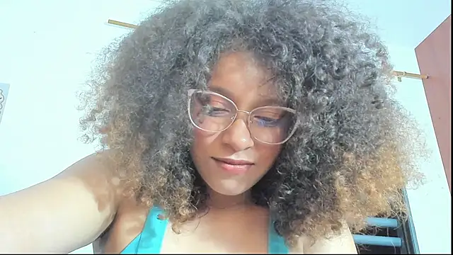 Snapshot of Ada_gales_ chatting on 4, 12, 2025 Ada gales online show from 4, 12, 2025