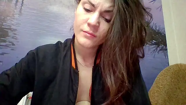 Snapshot of AliceTailor chatting on 28, 4, 2026 AliceTailor online show from 28, 4, 2026