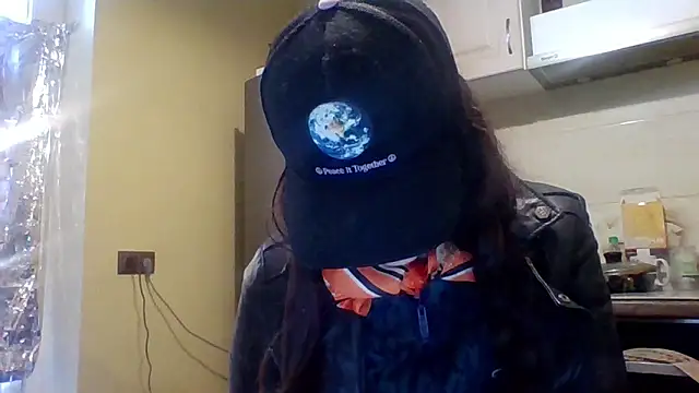 Snapshot of AliceTailor chatting on 5, 5, 2026 AliceTailor online show from 5, 5, 2026