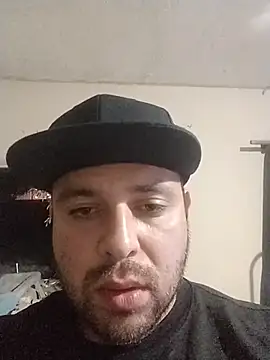 Snapshot of JulianInter08 chatting on 15, 3, 2026 JulianInter08 online show from 15, 3, 2026