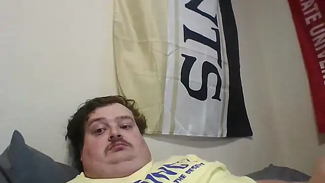 Snapshot of YelpedAverting chatting on 23, 10, 2025 YelpedAverting online show from 23, 10, 2025