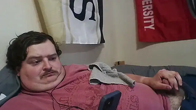 Snapshot of YelpedAverting chatting on 18, 11, 2025 YelpedAverting online show from 18, 11, 2025