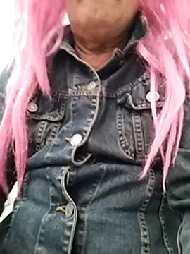 Snapshot of MATTIS11 chatting on 3, 12, 2025 MATTIS11 online show from 3, 12, 2025