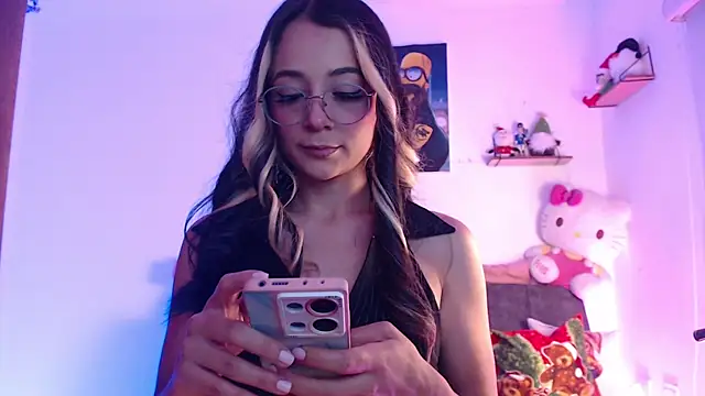 penny sweett  online show from 4, 12, 2025