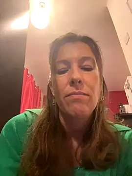 Snapshot of Lwhite1 chatting on 29, 10, 2025 Lwhite1 online show from 29, 10, 2025