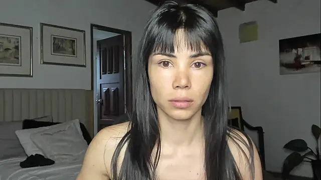 Snapshot of AnaHenao chatting on 12, 2, 2026 AnaHenao online show from 12, 2, 2026