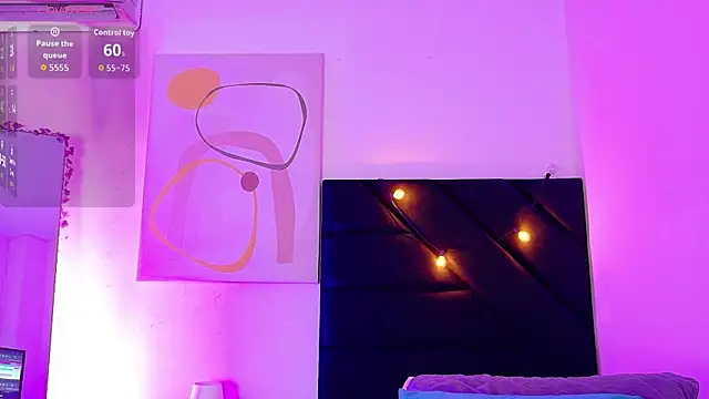 Snapshot of littleebonny chatting on 8, 7, 2026 littleebonny online show from 8, 7, 2026