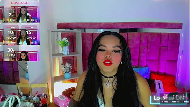 Snapshot of KayleighDreams_ chatting on 6, 6, 2026 KayleighDreams online show from 6, 6, 2026